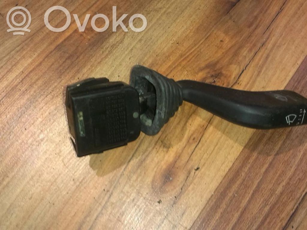 Pyyhkijän vipu   90124931,90124931