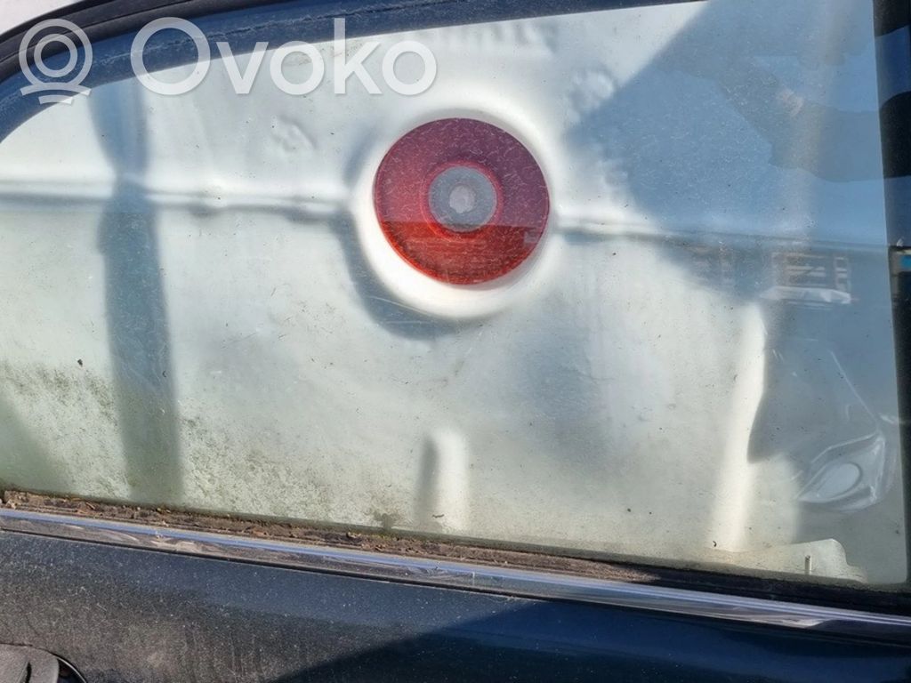 Takaoven ikkunalasi