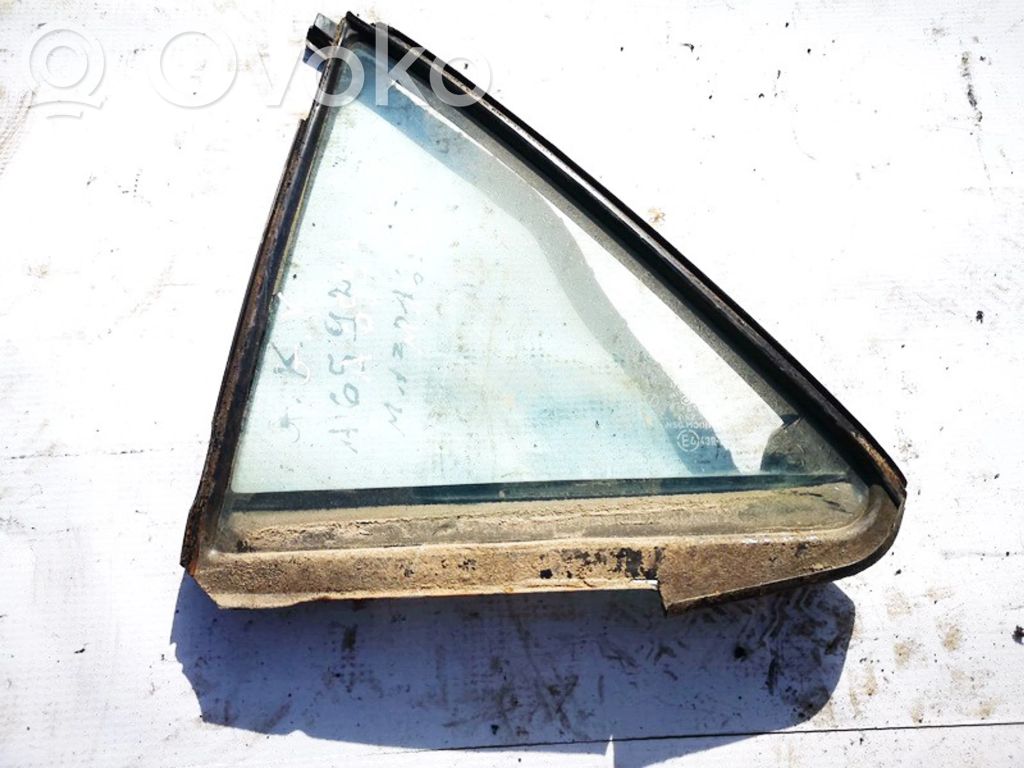 Ventanilla de ventilación de la puerta trasera