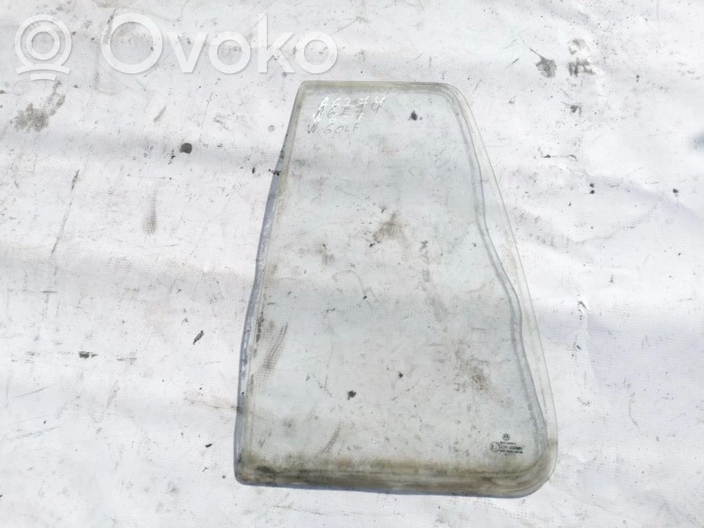 Ventanilla de ventilación de la puerta trasera