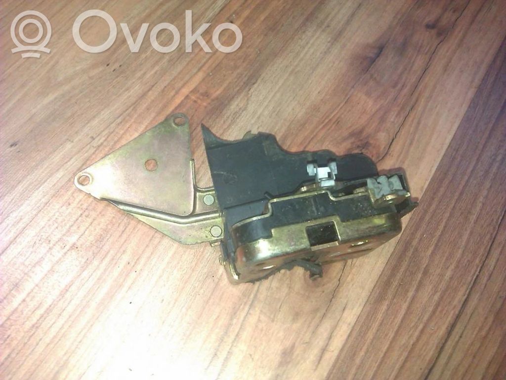 Volvo 440 Serratura portiera posteriore