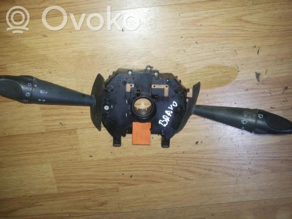 Fiat Bravo - Brava Commodo, commande essuie-glace/phare 