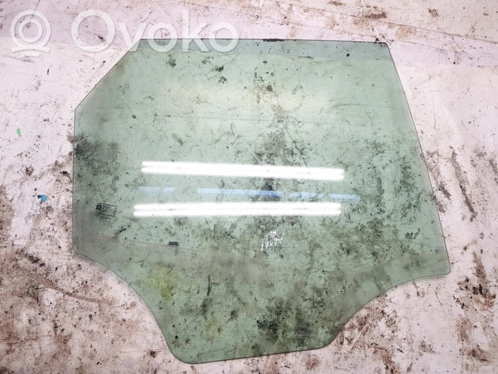 Takaoven ikkunalasi