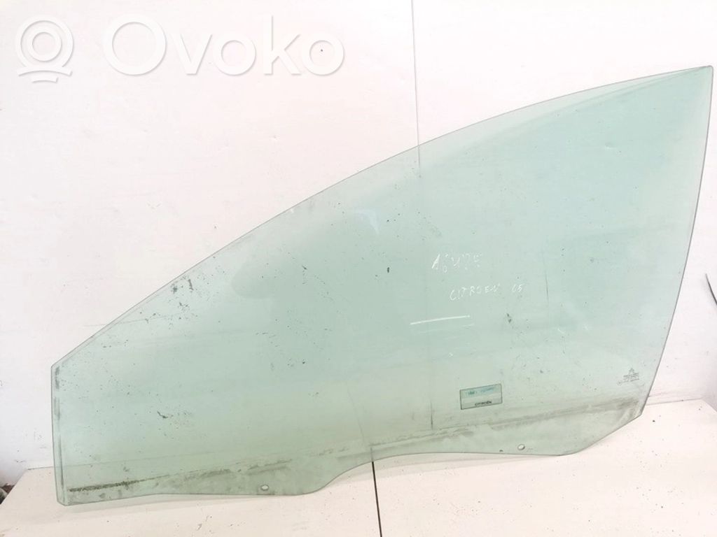 Etuoven ikkunalasi, neliovinen malli