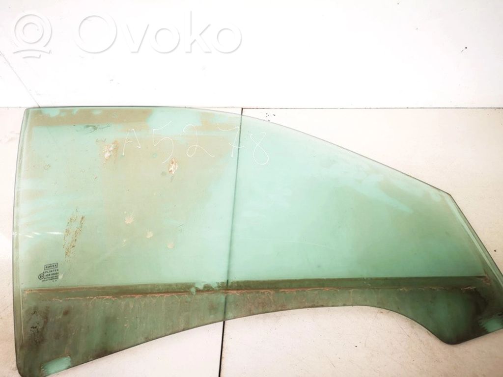 Etuoven ikkunalasi, neliovinen malli