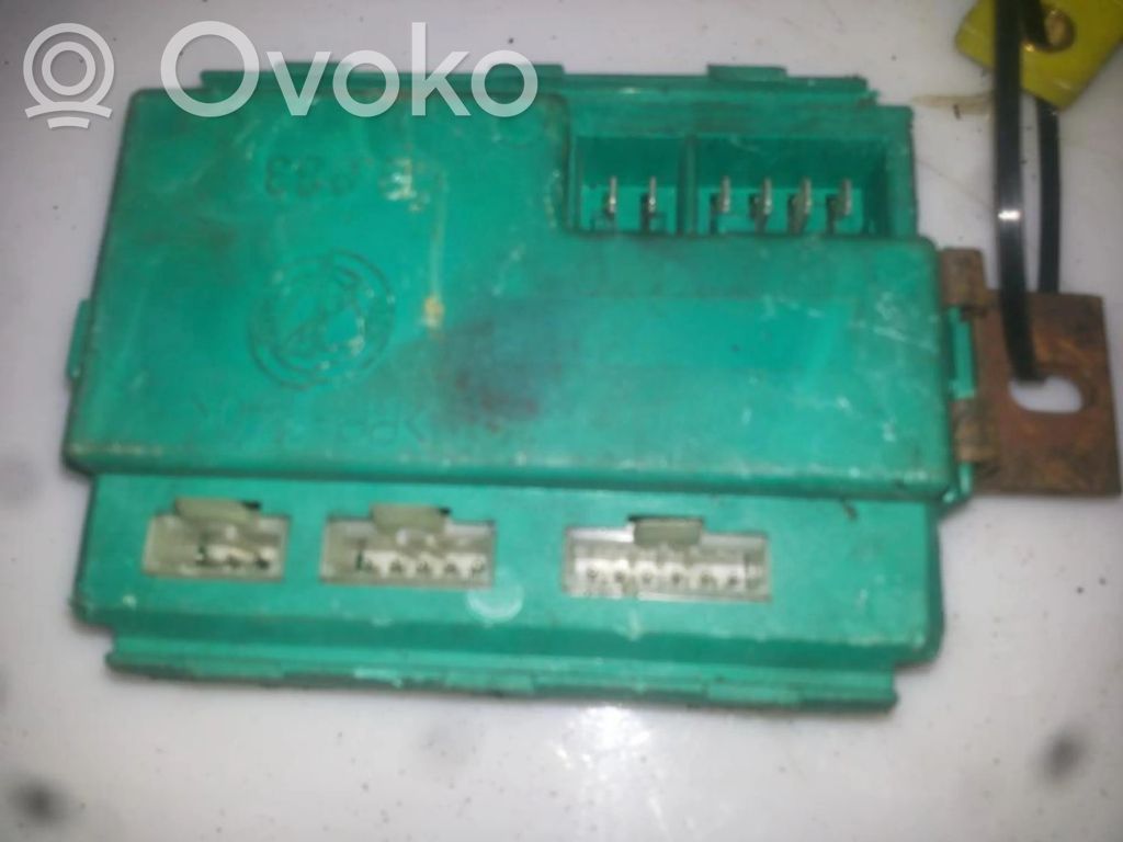 Alte unități/module de control   B883,B883