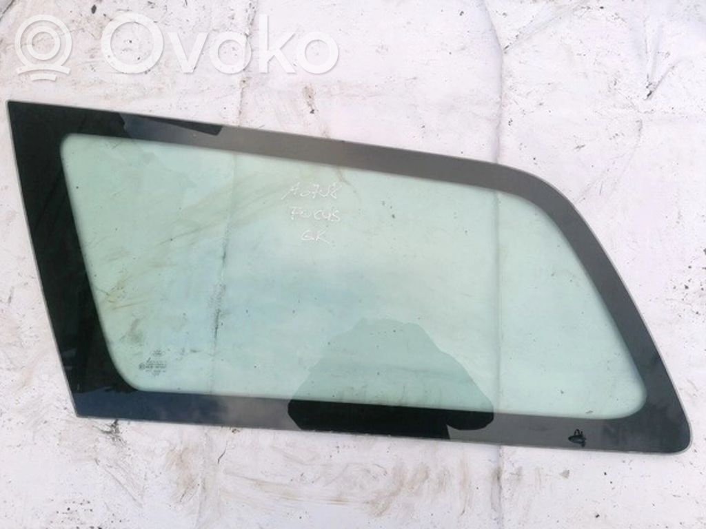 Rear side window