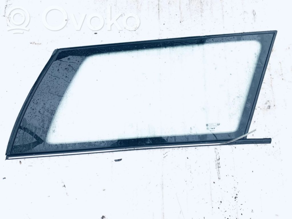 Rear side window