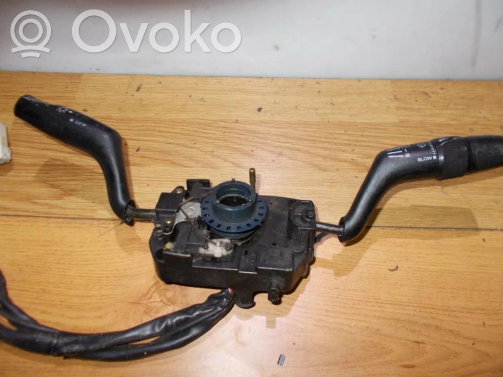 Mitsubishi Galant Interruptor/palanca de limpiador de luz de giro 