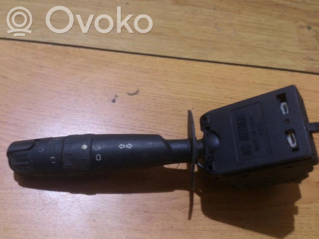 Citroen Xantia Manetka / Przełącznik kierunkowskazów 