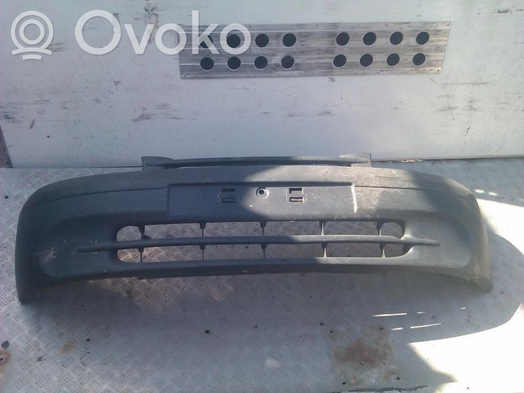 Renault Kangoo I Paraurti anteriore 