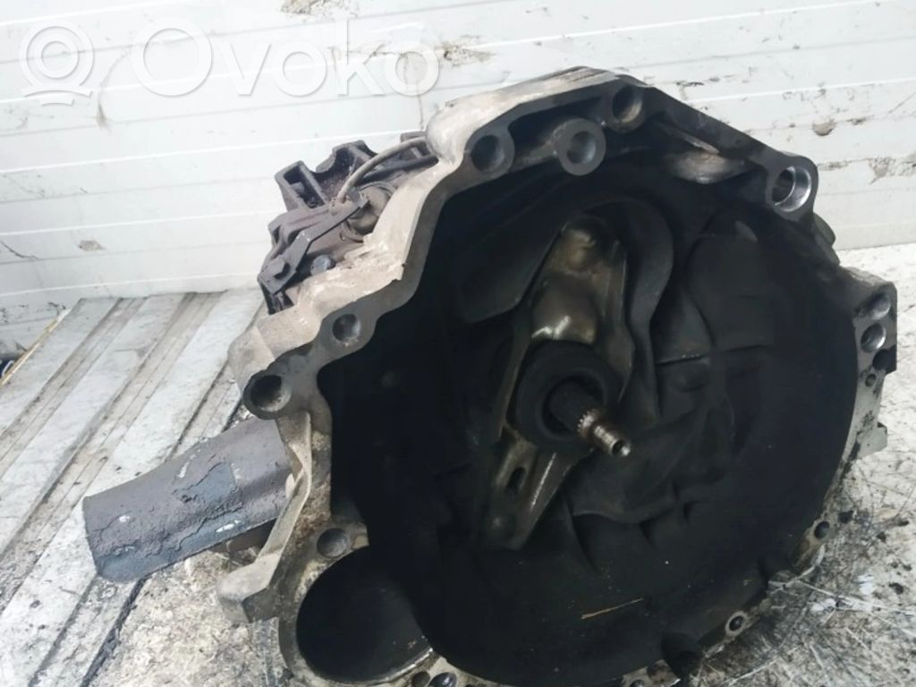 Audi A4 S4 B5 8D Manualna 5-biegowa skrzynia biegów 