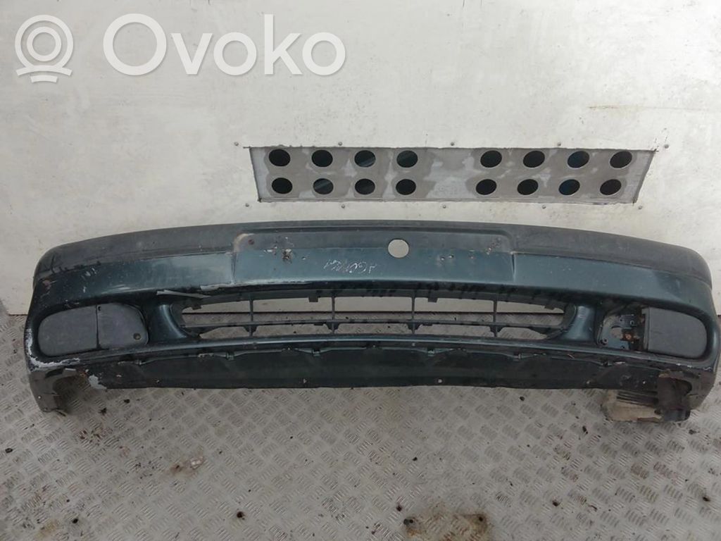 Renault Laguna I Parachoques delantero 