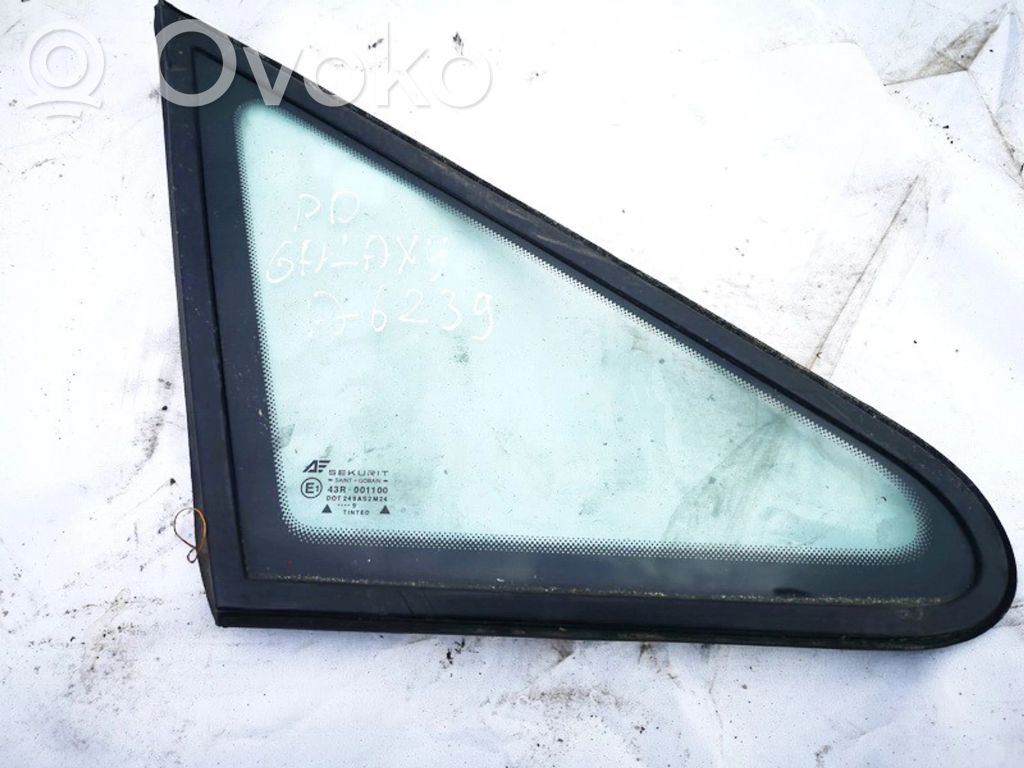 Front triangle window/glass