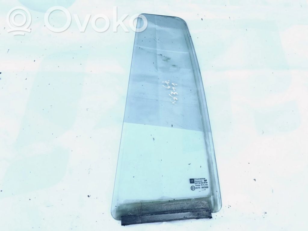 Takakulmaikkunan ikkunalasi