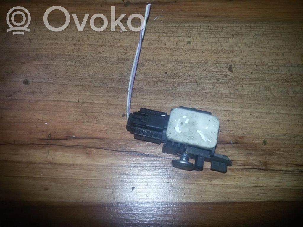 Airbagsensor Crashsensor Drucksensor   8200529572,8200529572