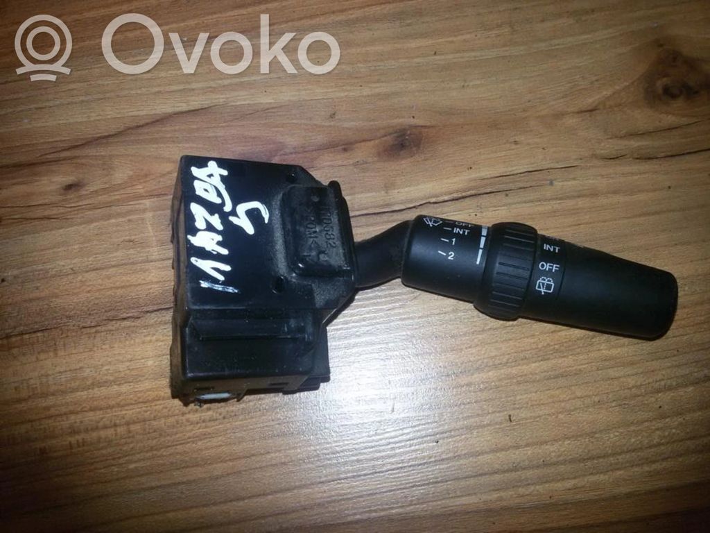 Wiper control stalk   17D682,17D682