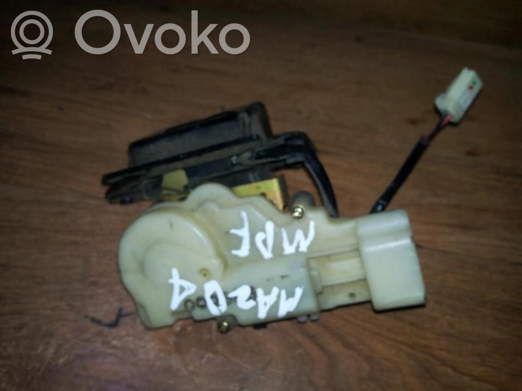 Aizmugurējā pārsega slēdzene   000825,000825