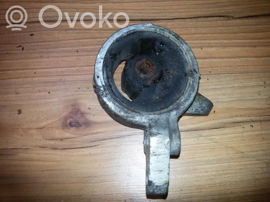 Nissan Almera Engine mount bracket 