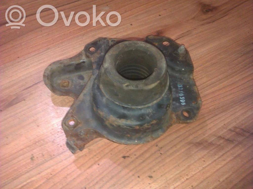 Volkswagen Polo III 6N 6N2 6NF Wspornik / Mocowanie silnika 