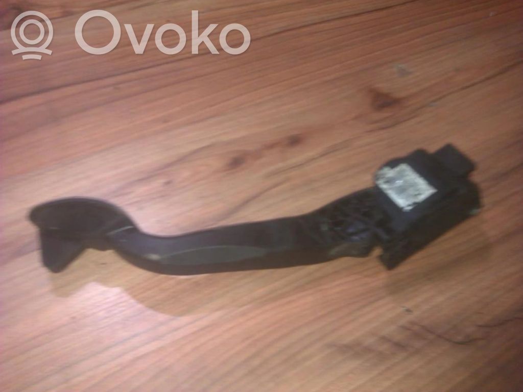 Citroen Berlingo Pedał gazu / przyspieszenia