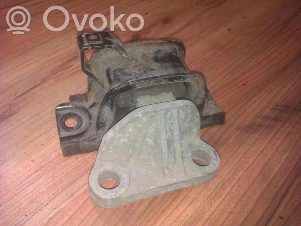 Moottorin kiinnikekorvake   13130745,13130745