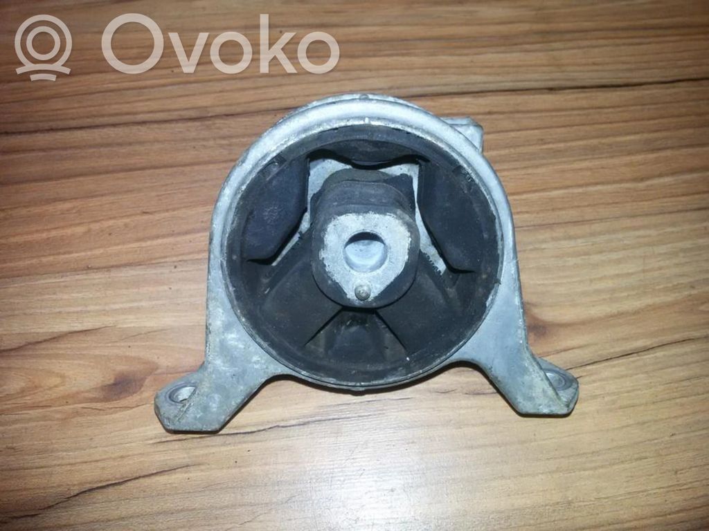 Supporto di montaggio del motore