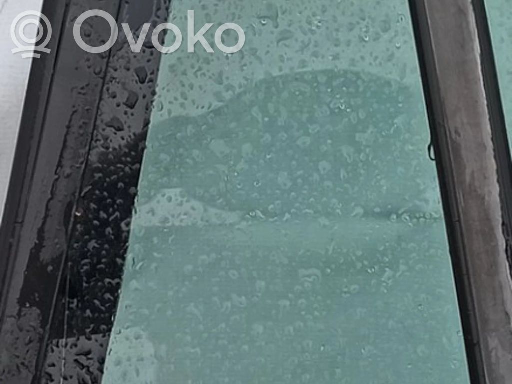 Opel Vectra C Ventanilla de ventilación de la puerta trasera 