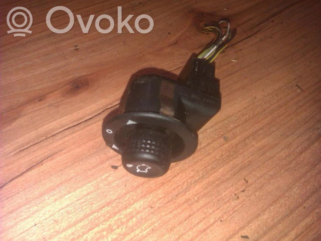 Sivupeilin kytkin   93BG17B676BB,93BG17B676BB