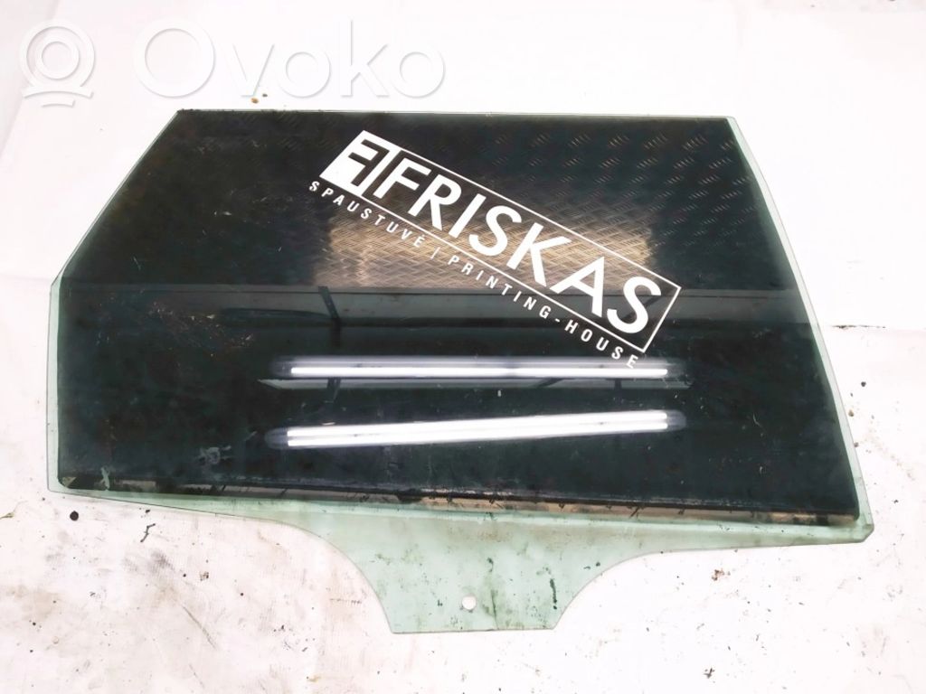 Takaoven ikkunalasi