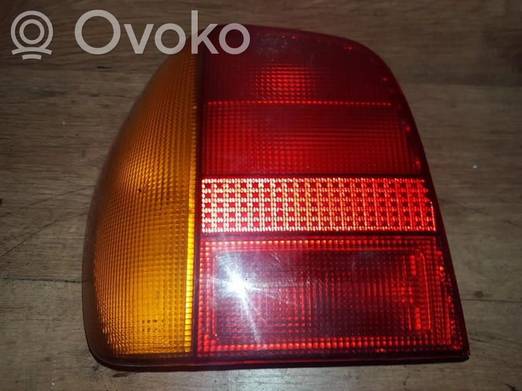 Volkswagen Polo III 6N 6N2 6NF Lampa tylna 
