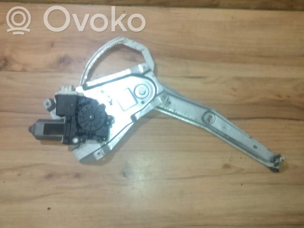 Opel Omega B1 Regulador con motor de la ventanilla de la puerta corredera