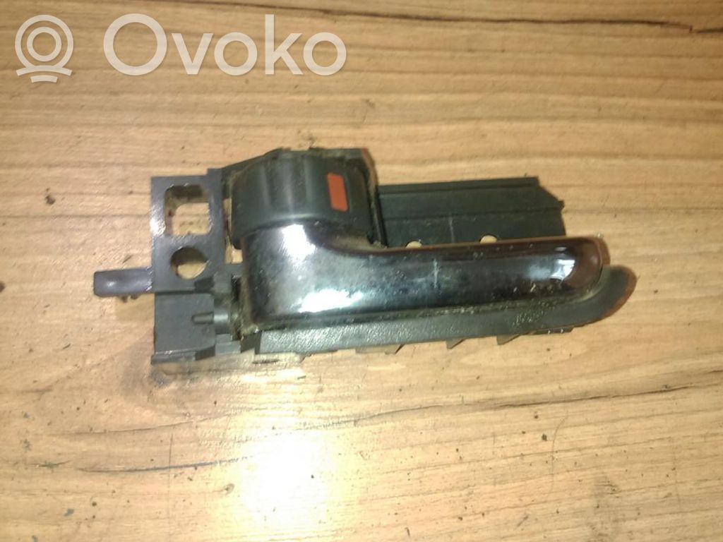 Toyota Avensis T250 Maniglia interna per portiera anteriore
