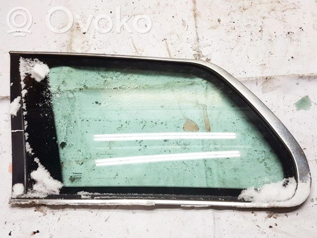 Rear side window