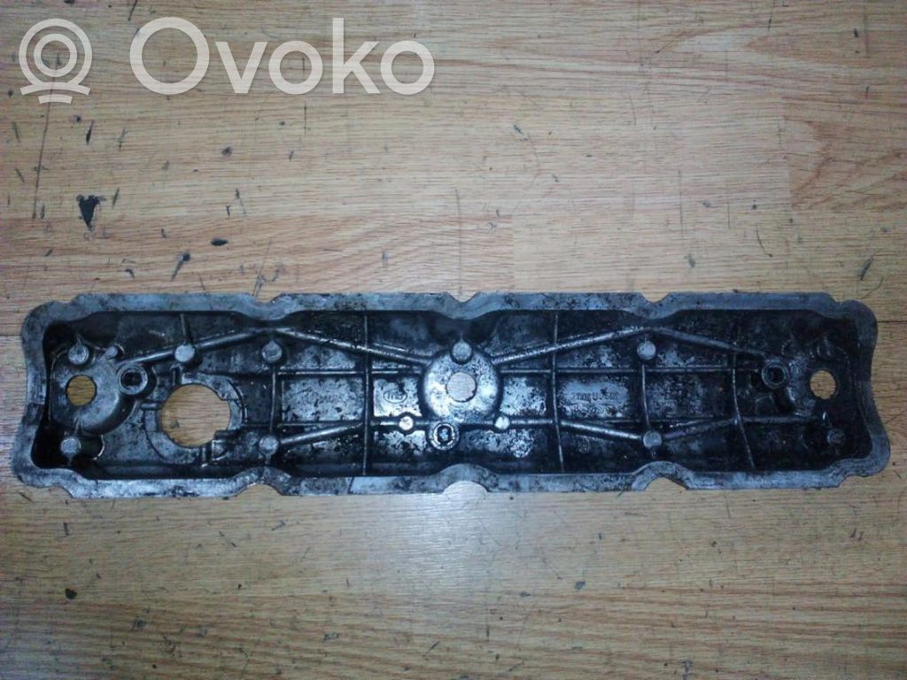 Volvo S40, V40 Tapa de balancines 