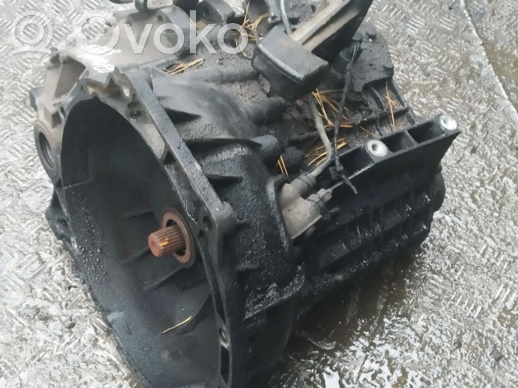 Ford Mondeo MK IV Caja de cambios manual de 5 velocidades 