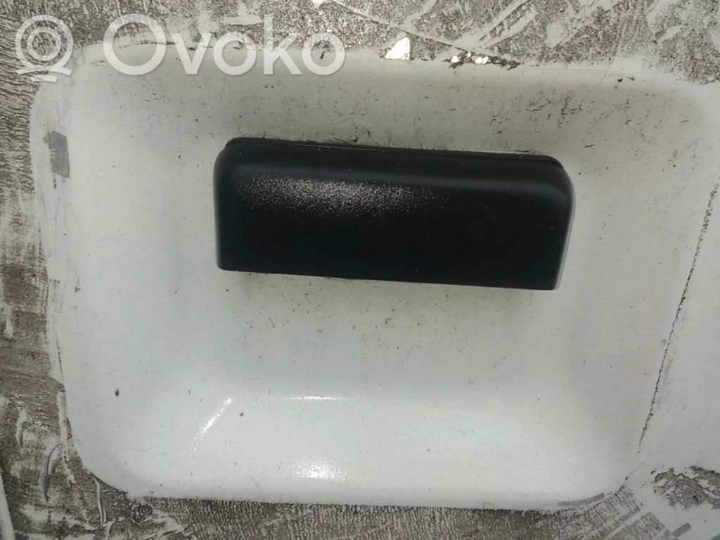 Manecilla externa puerta delantera