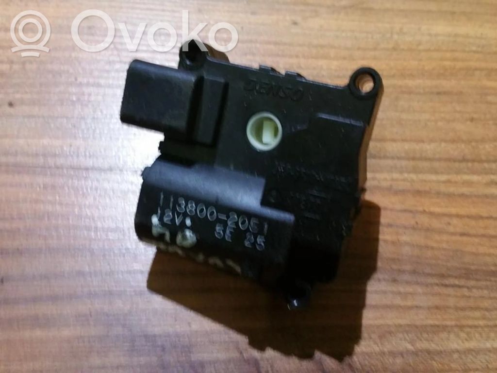 Toyota Avensis T250 Motorino attuatore aria 