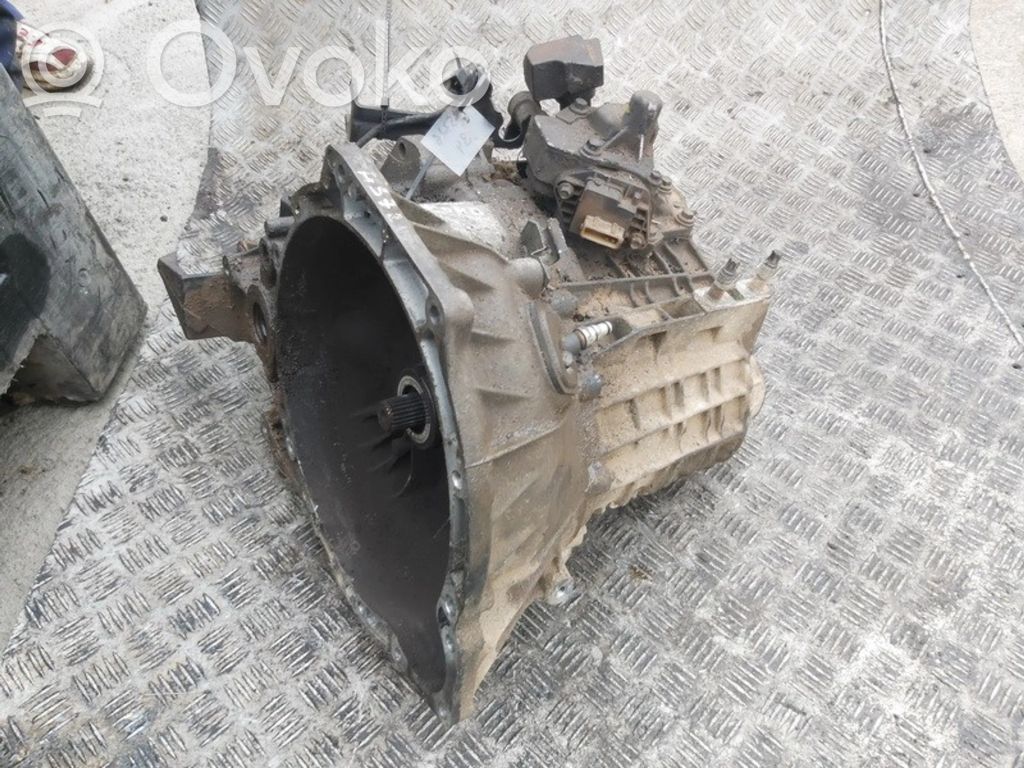 Ford Mondeo MK II Cutie viteze manuală cu 5 trepte 