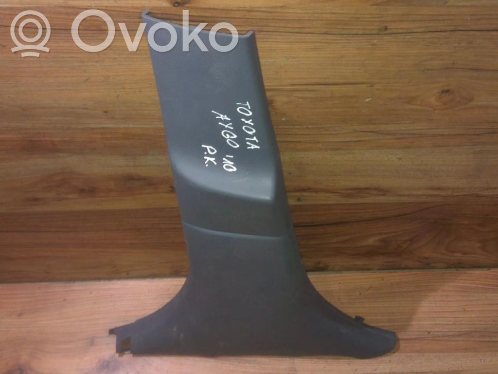 Toyota Aygo AB10 Inne części wnętrza samochodu 
