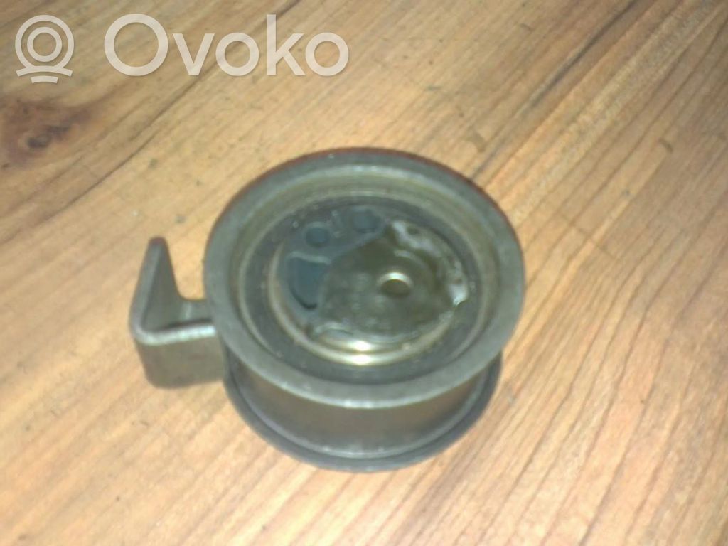 Volkswagen PASSAT B5.5 Întinzător curea generator/alternator 