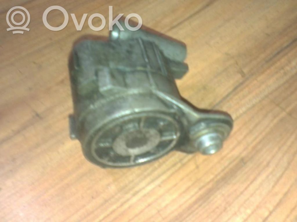 Opel Omega B1 Tensor de correa del alternador