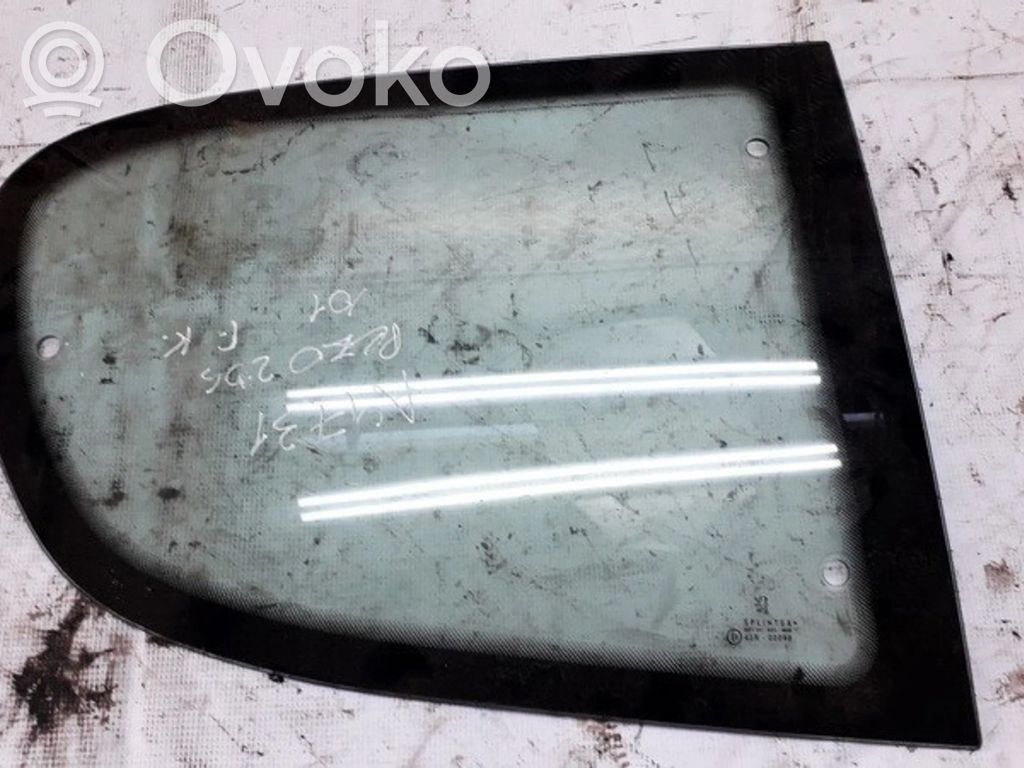 Vidrio lateral trasero