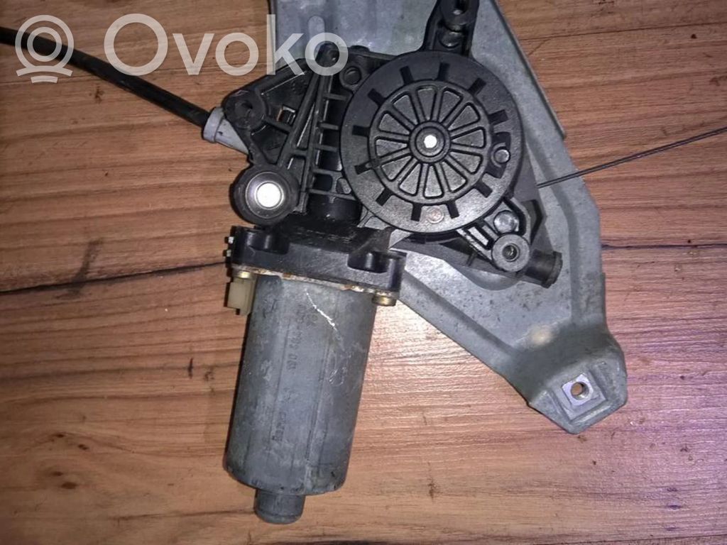 Renault Espace III Moteur de lève-vitre de porte avant 