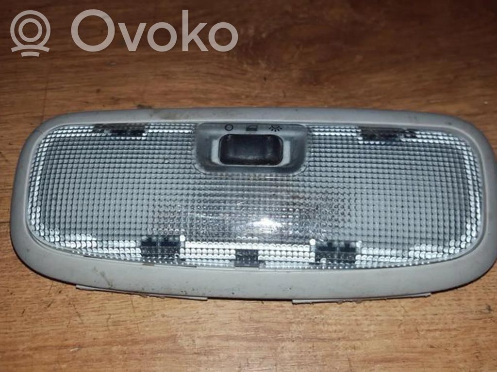 Etuistuimen valo   3S7A13776AE,3S7A13776AE