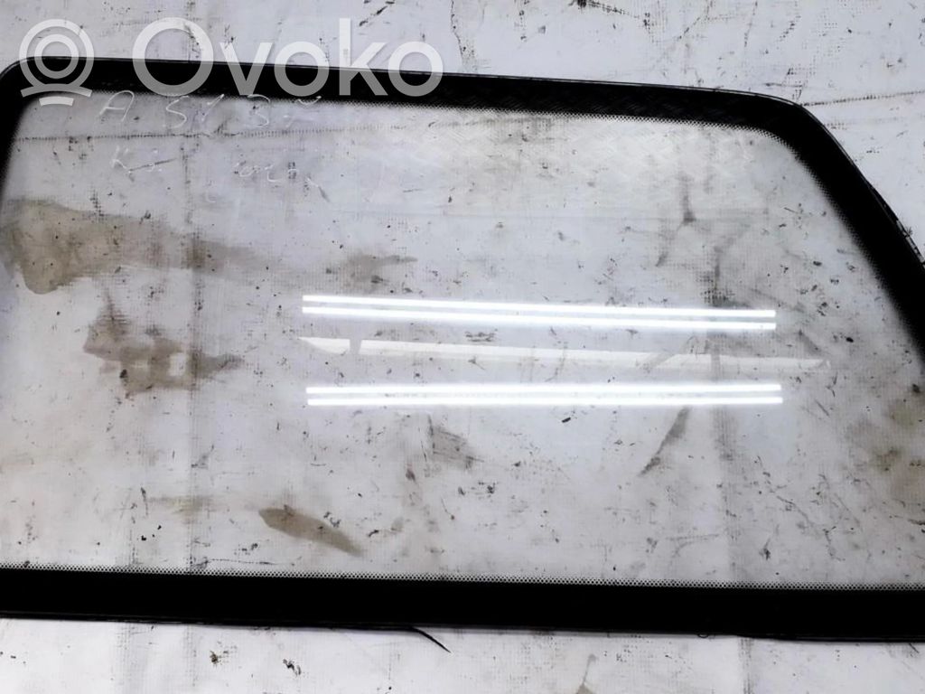 Vidrio lateral trasero