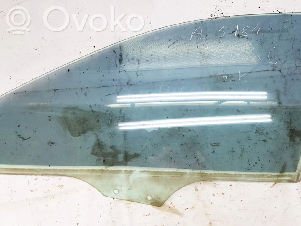 Etuoven ikkunalasi, neliovinen malli