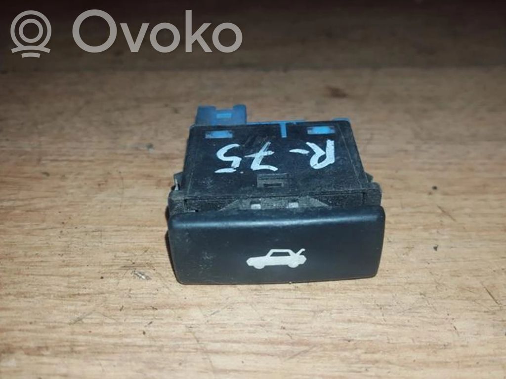 Rover 75 Tailgate opening switch 