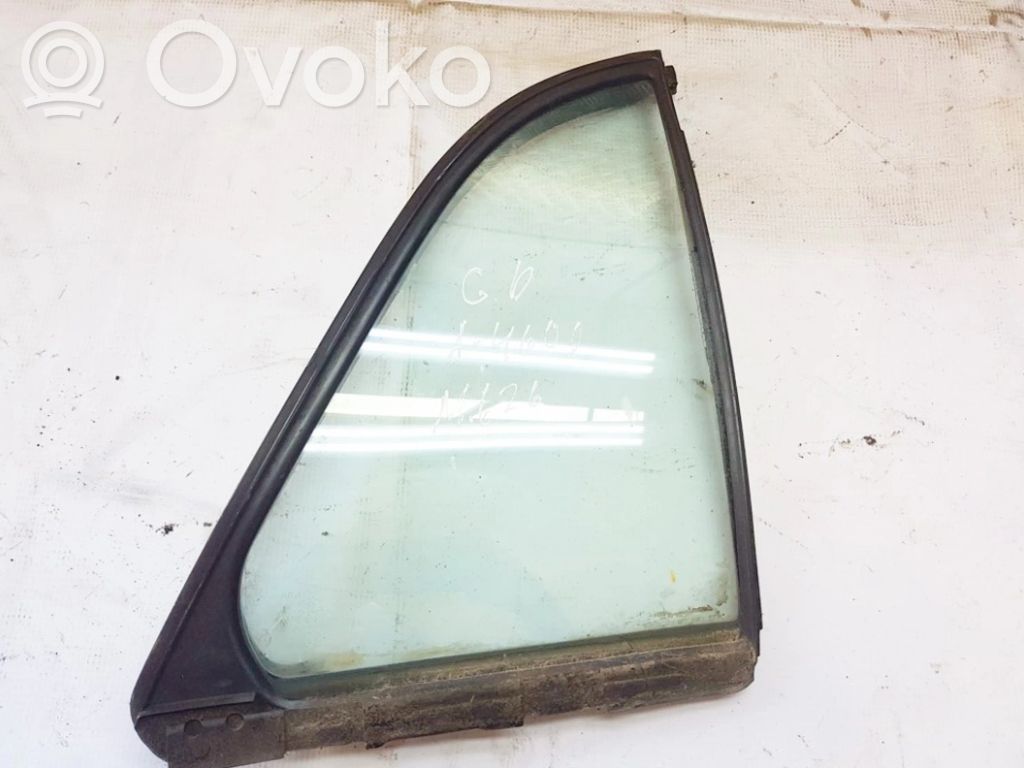 Rear vent window glass