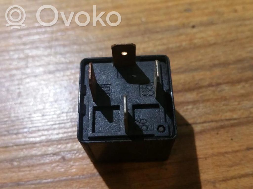 Volvo 440 Muu rele 